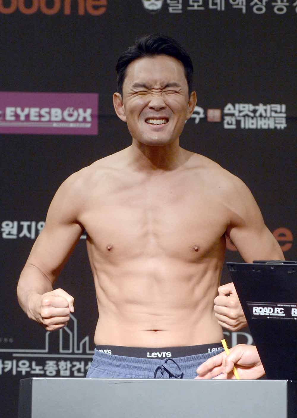 [SW포토]윤형빈,'은퇴경기는 승리로 마치겠습니다'